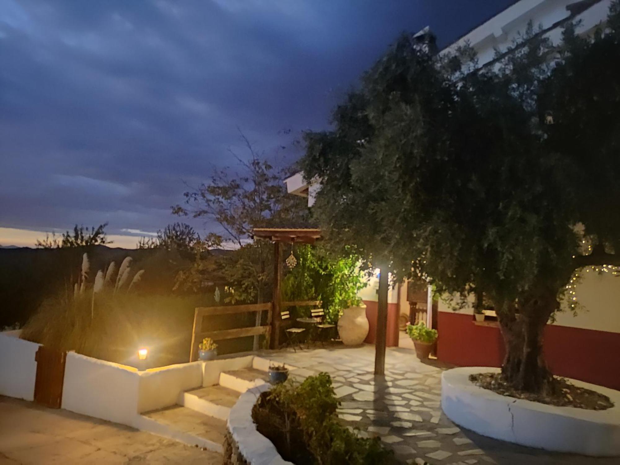Hotel Finca Aldabra Pinos Genil Exterior photo